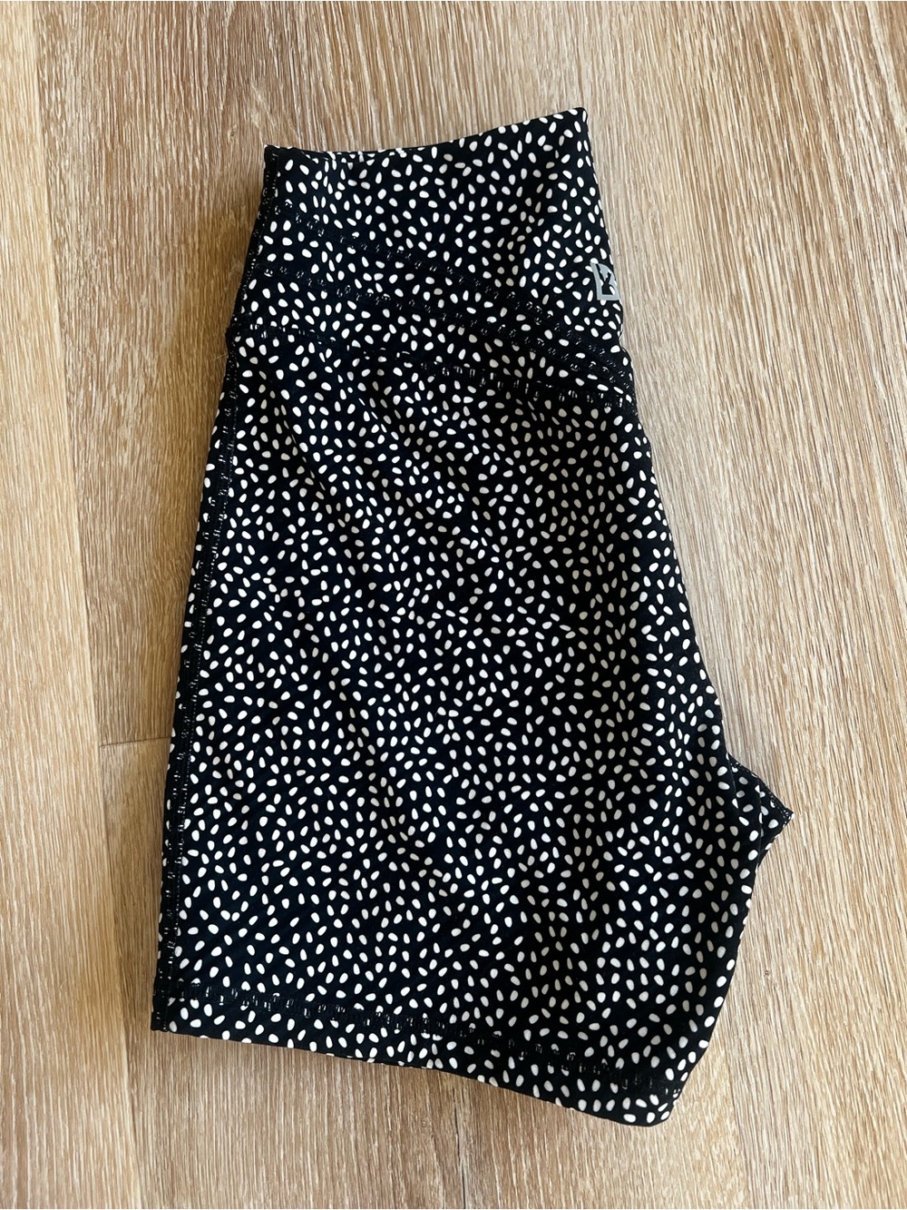BuffBunny Black High-Waist Shorts with White Dot Print - Picture 4 of 4
